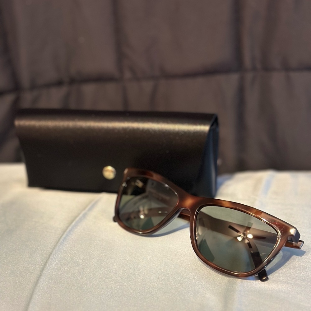 Saint Laurent Tortoise Shell UVA Sunglasses - Picture 5 of 10